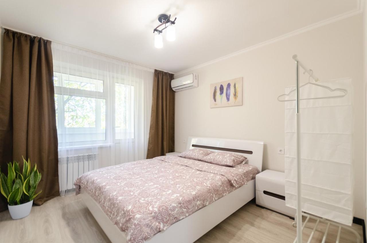 Artal Apartment On Obolonskaya Square 1 Киев Экстерьер фото